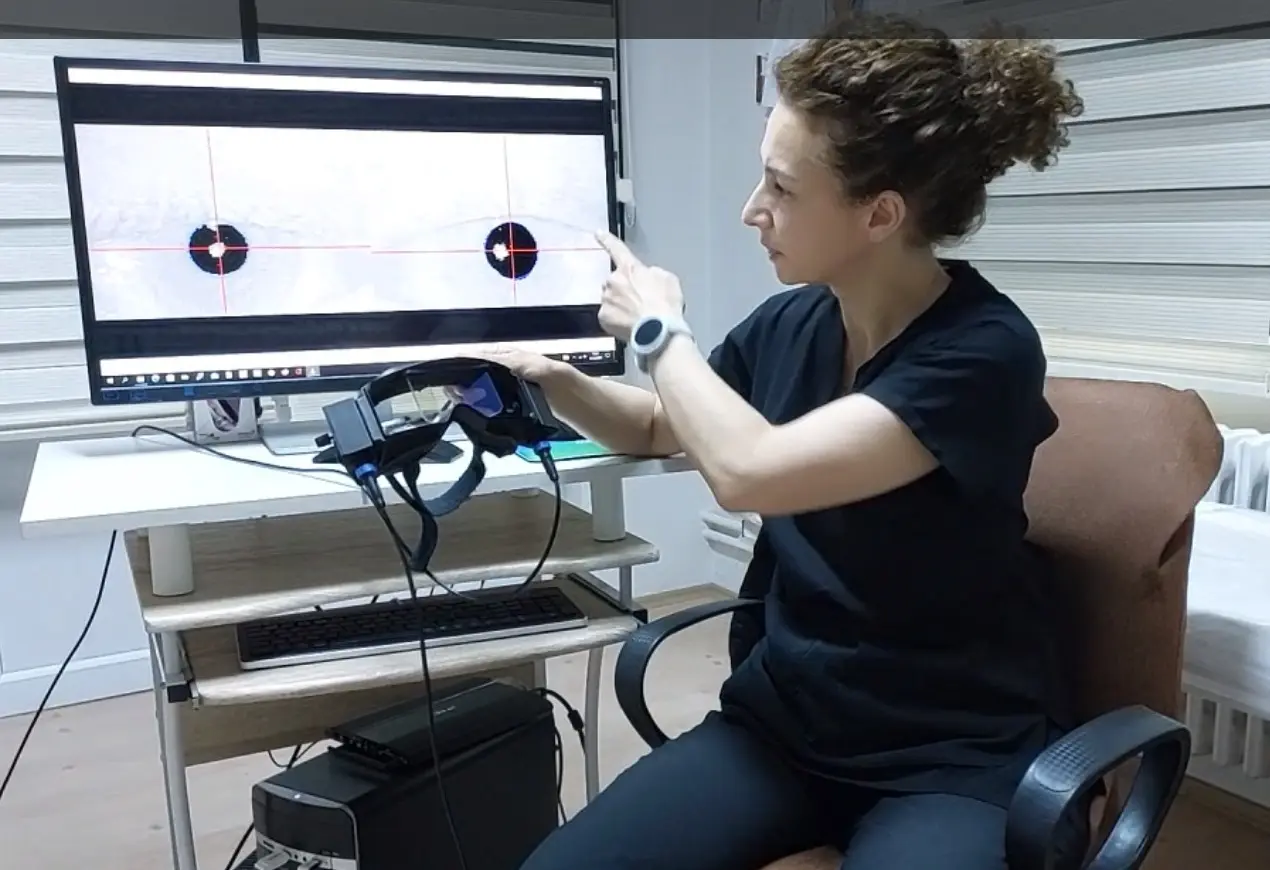 Nöroloji uzmanı Dr. Ebru Parlayan
